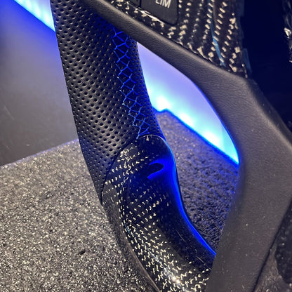 Volant Custom Série G Cuir Perforé & Carbone Tressé - BMW G2X/G3X/G8X/+