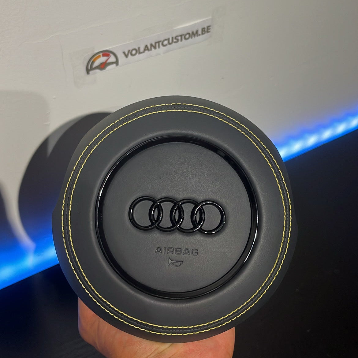 VOLANT CUSTOM - AUDI 8V1/RS3/RS6 (2014-2016)